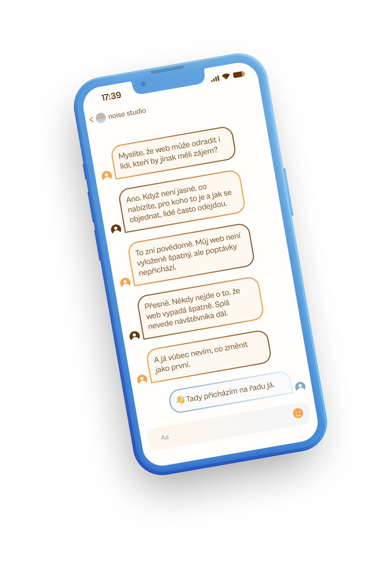 Mockup smartphonu zobrazující chatovou konverzaci o tom, jak špatně navržený web přichází o klienty, zakončený zprávou od designéra, který nabízí řešení.